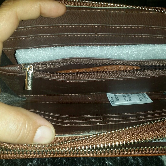 Wallet - Picture 2 of 4